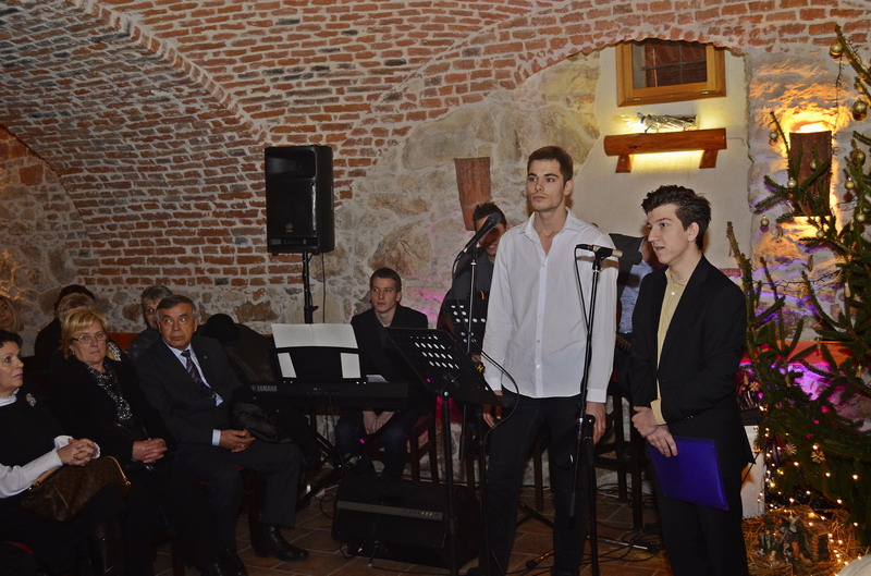 Klikni na fotografiju za uvecanje