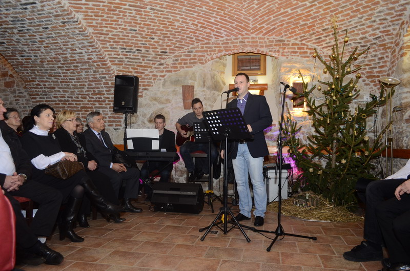 Klikni na fotografiju za uvecanje