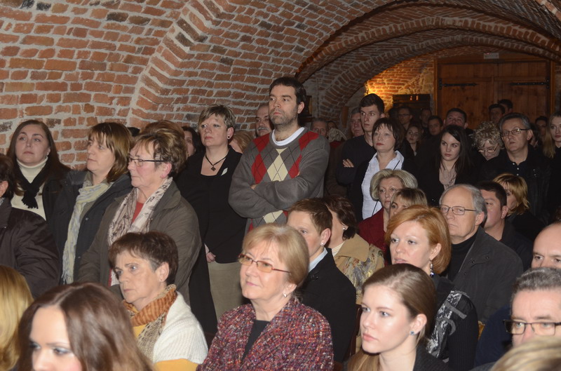 Klikni na fotografiju za uvecanje