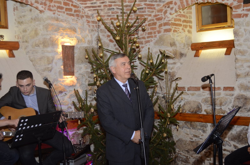 Klikni na fotografiju za uvecanje