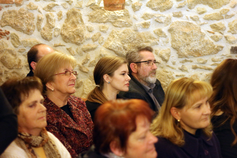 Klikni na fotografiju za uvecanje