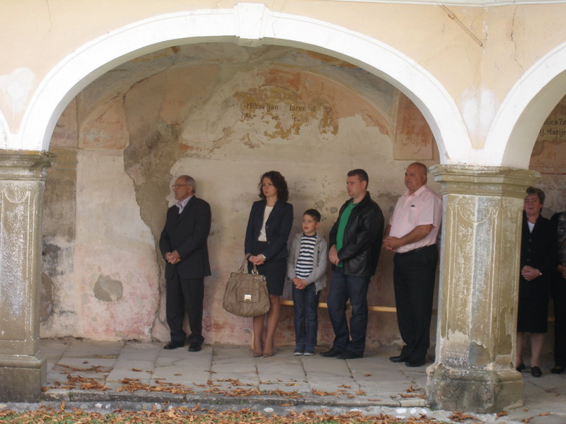 Klikni na fotografiju za uvecanje