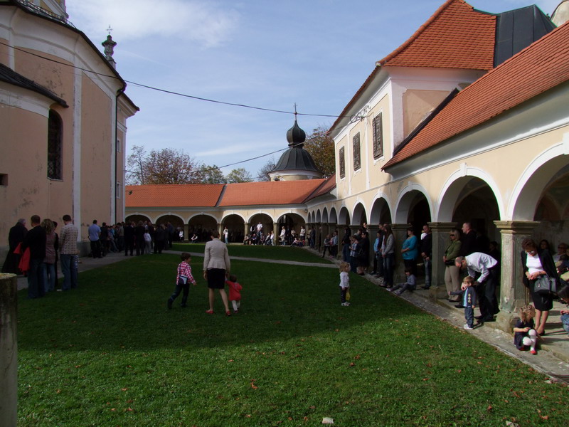 Klikni na fotografiju za uvecanje