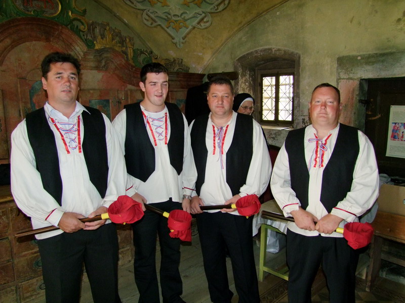 Klikni na fotografiju za uvecanje