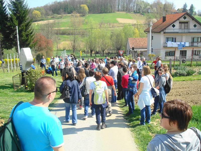 Klikni na fotografiju za uvecanje