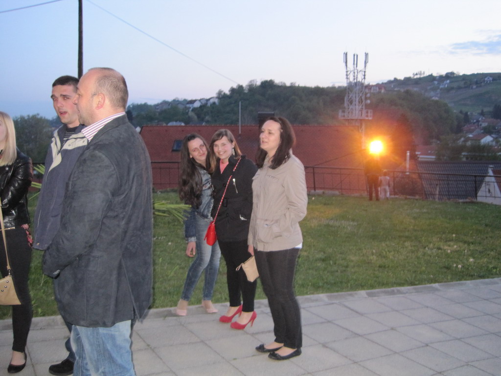 Klikni na fotografiju za uvecanje