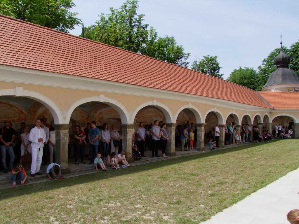 Klikni na fotografiju za uvecanje