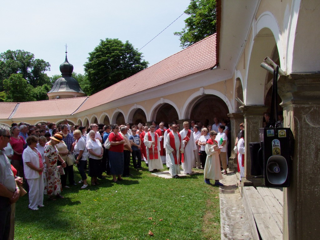 Klikni na fotografiju za uvecanje