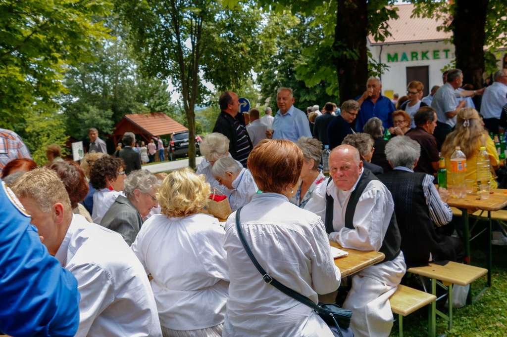 Klikni na fotografiju za uvecanje
