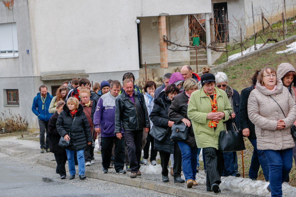 Klikni na fotografiju za uvecanje