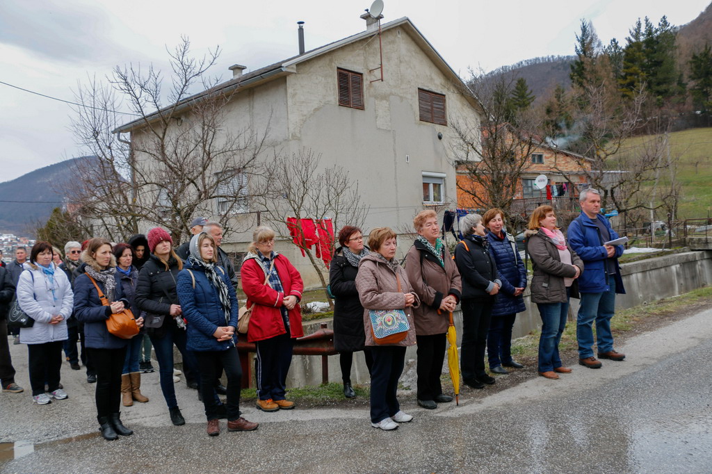 Klikni na fotografiju za uvecanje