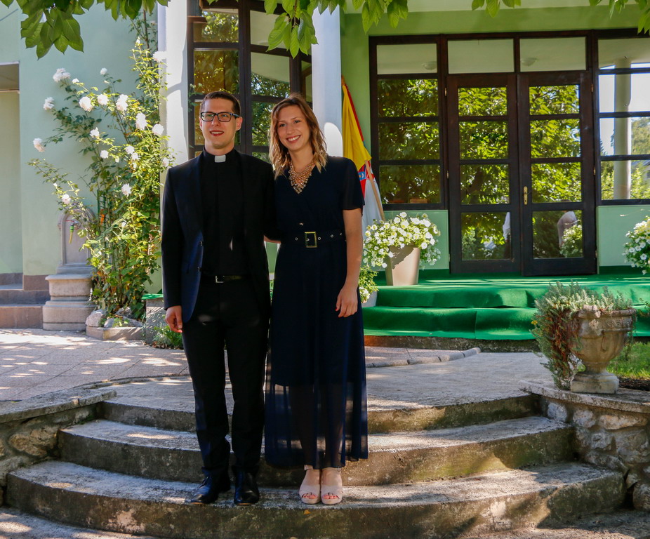 Klikni na fotografiju za uvecanje