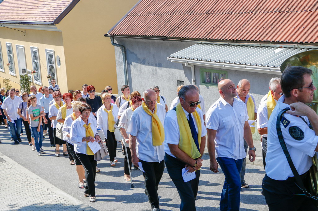 Klikni na fotografiju za uvecanje