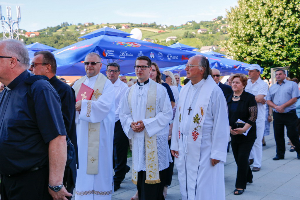 Klikni na fotografiju za uvecanje