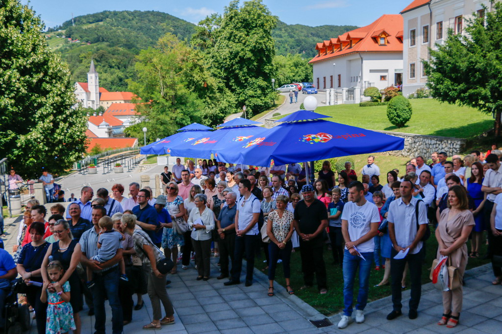 Klikni na fotografiju za uvecanje