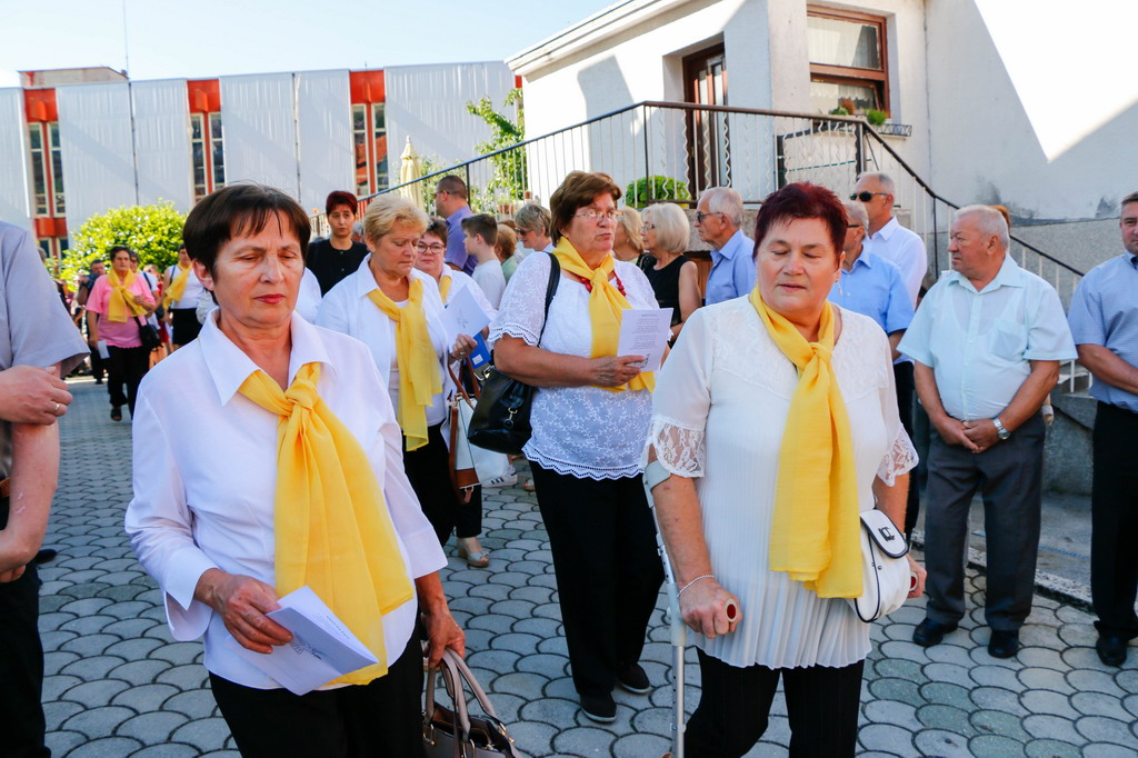 Klikni na fotografiju za uvecanje