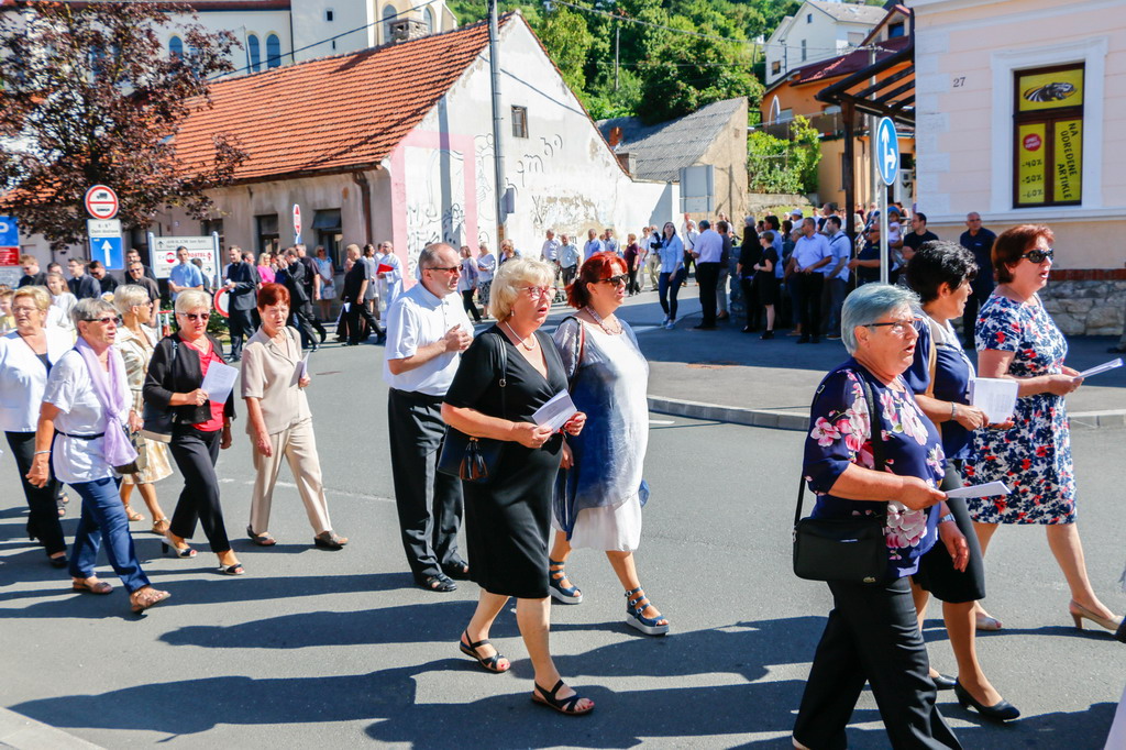 Klikni na fotografiju za uvecanje
