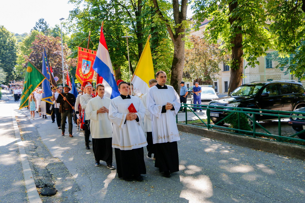 Klikni na fotografiju za uvecanje