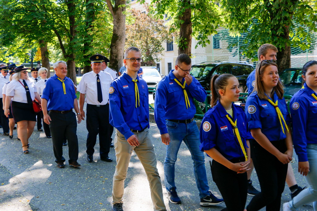 Klikni na fotografiju za uvecanje