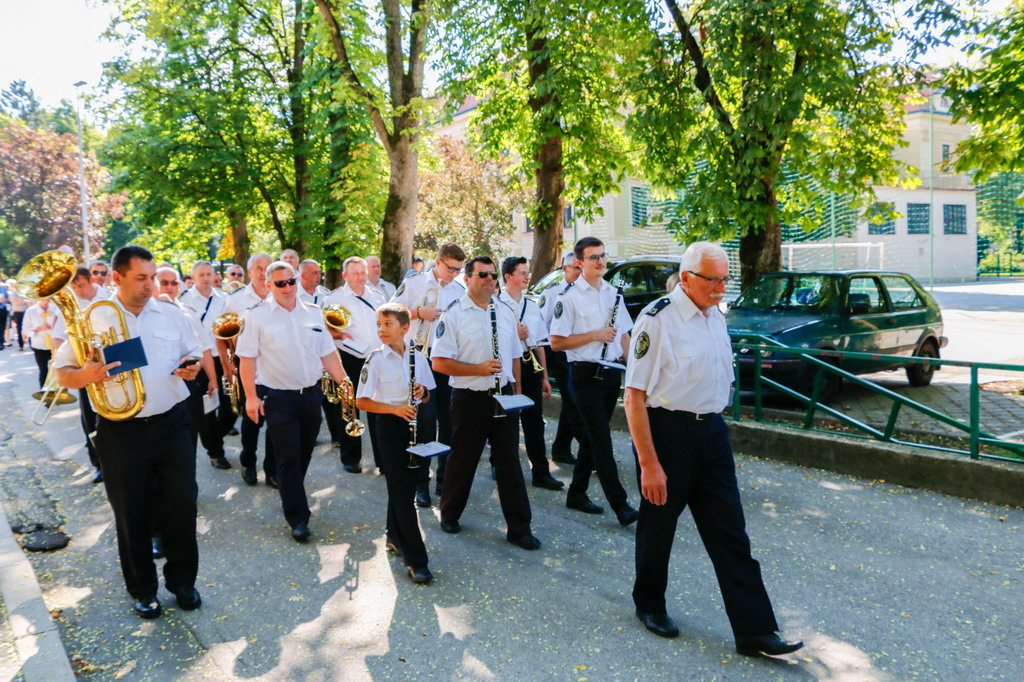 Klikni na fotografiju za uvecanje