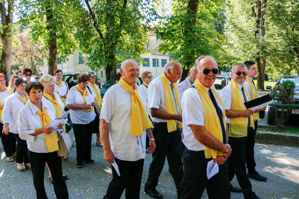 Klikni na fotografiju za uvecanje