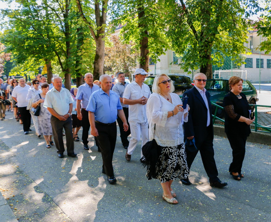 Klikni na fotografiju za uvecanje