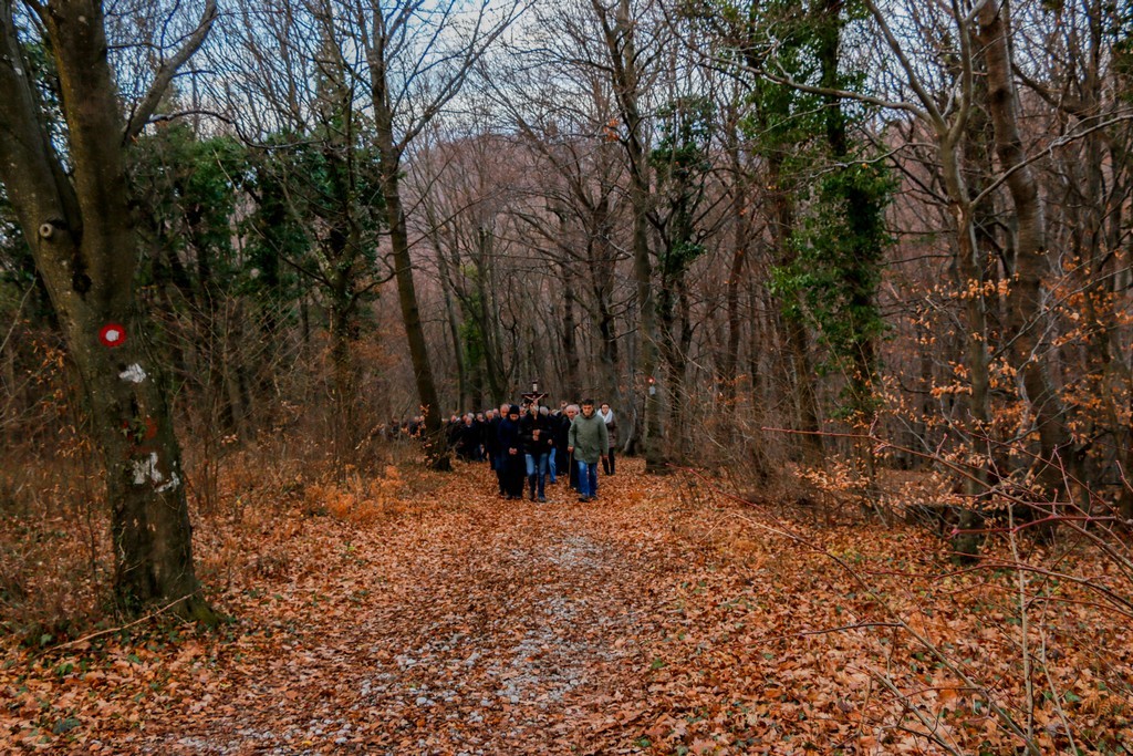 Klikni na fotografiju za uvecanje