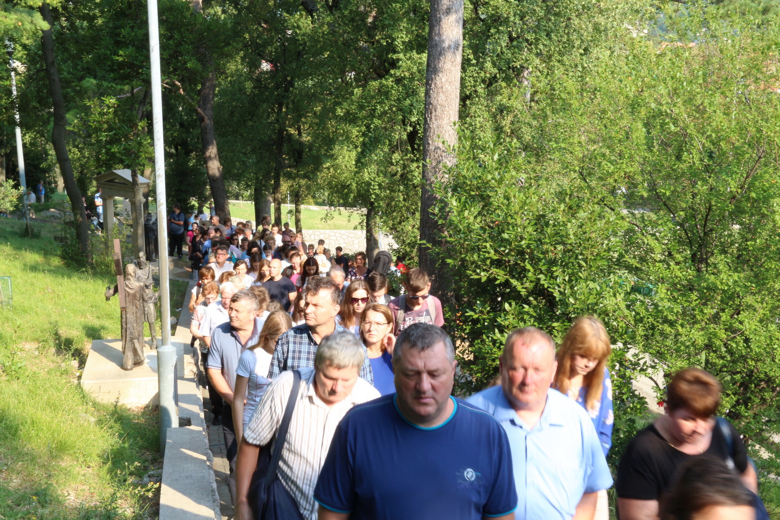 Klikni na fotografiju za uvecanje