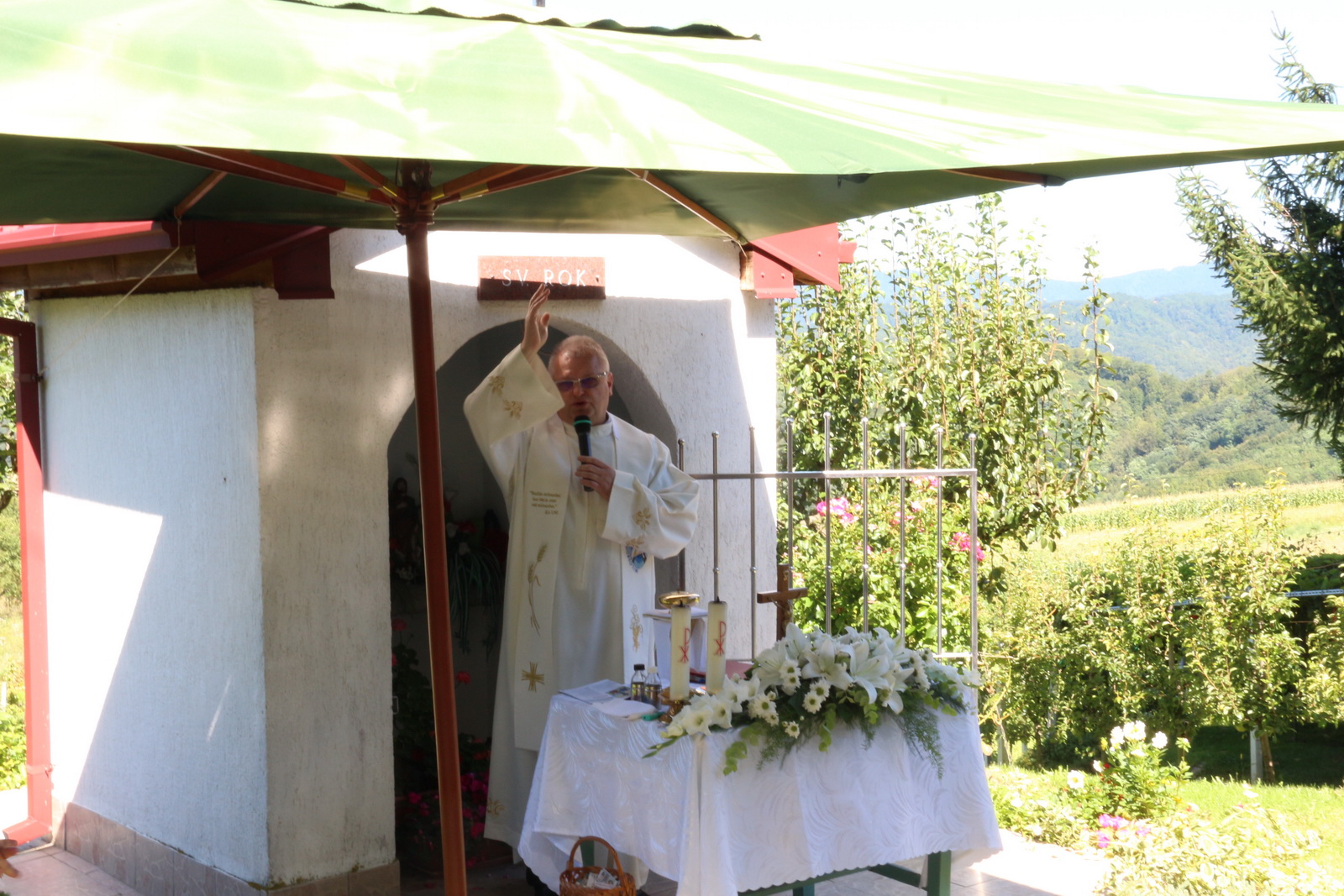 Klikni na fotografiju za uvecanje