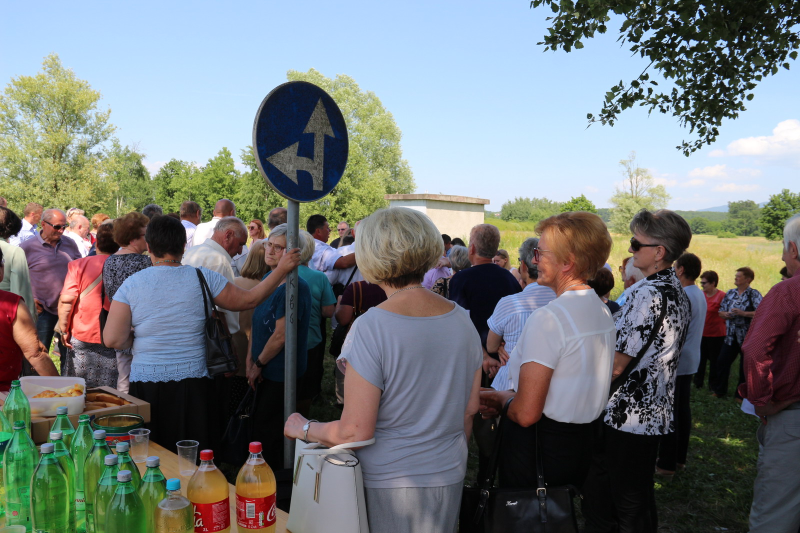 Klikni na fotografiju za uvecanje