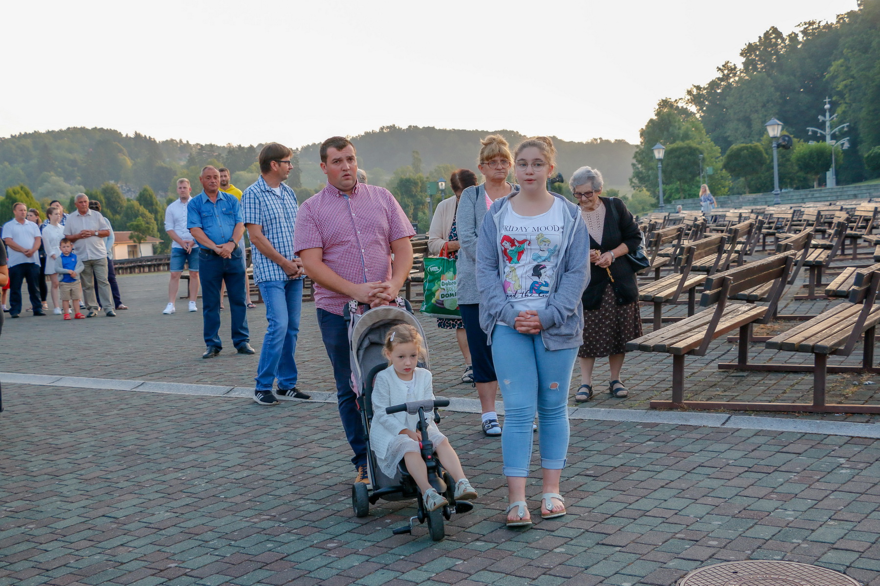 Klikni na fotografiju za uvecanje