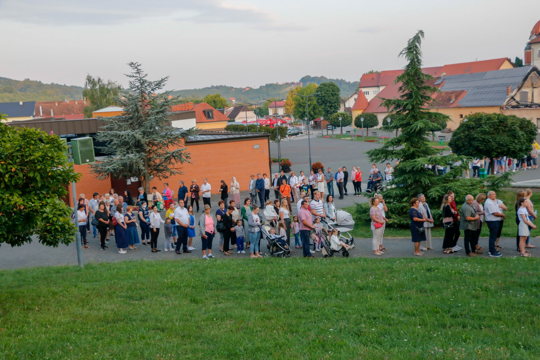 Klikni na fotografiju za uvecanje