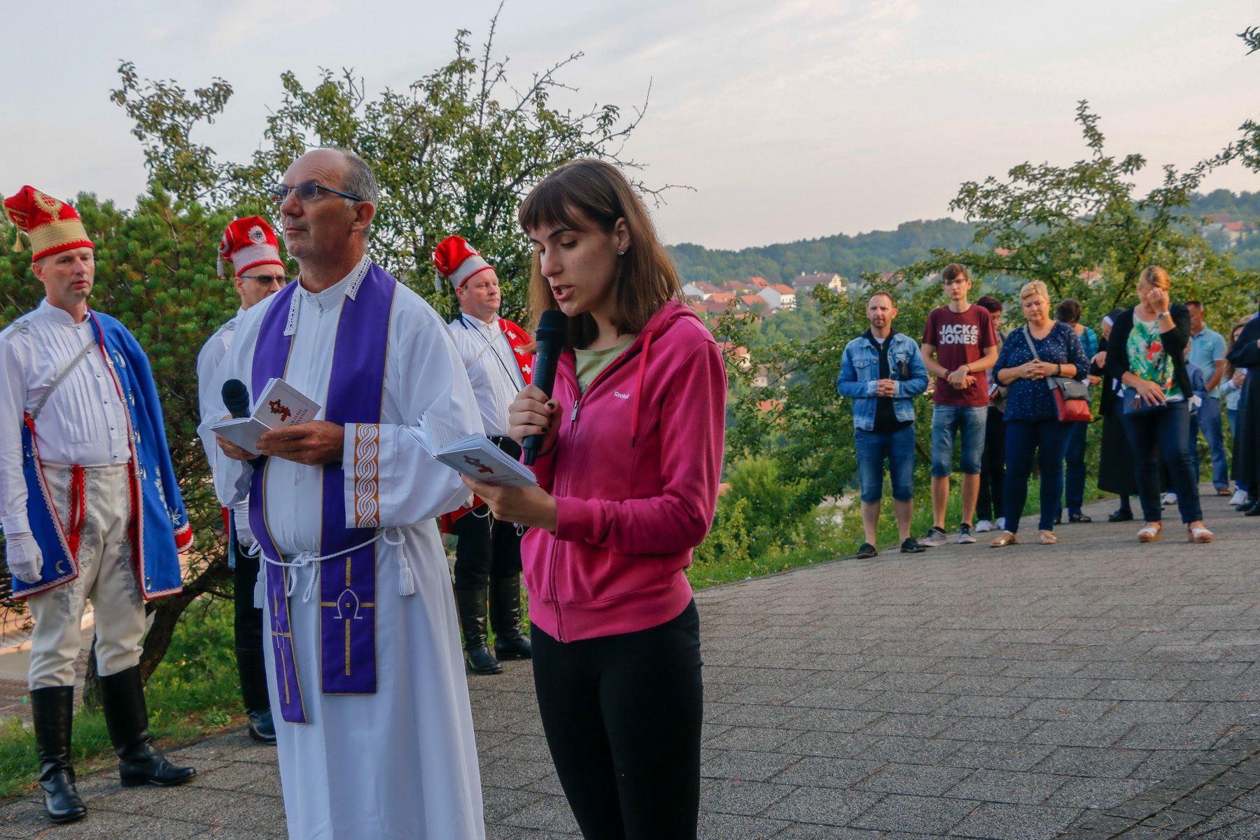 Klikni na fotografiju za uvecanje