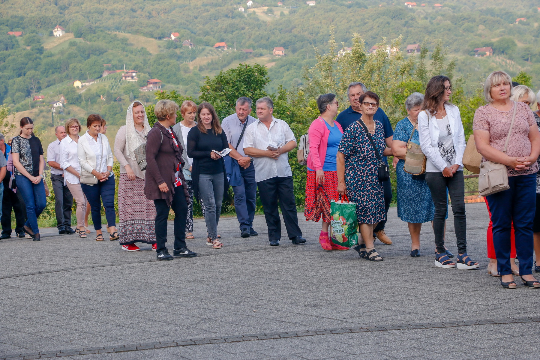 Klikni na fotografiju za uvecanje