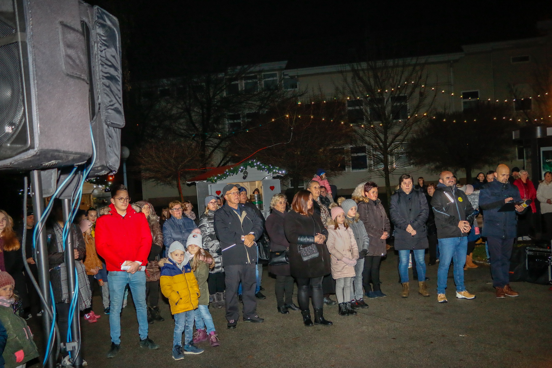 Klikni na fotografiju za uvecanje