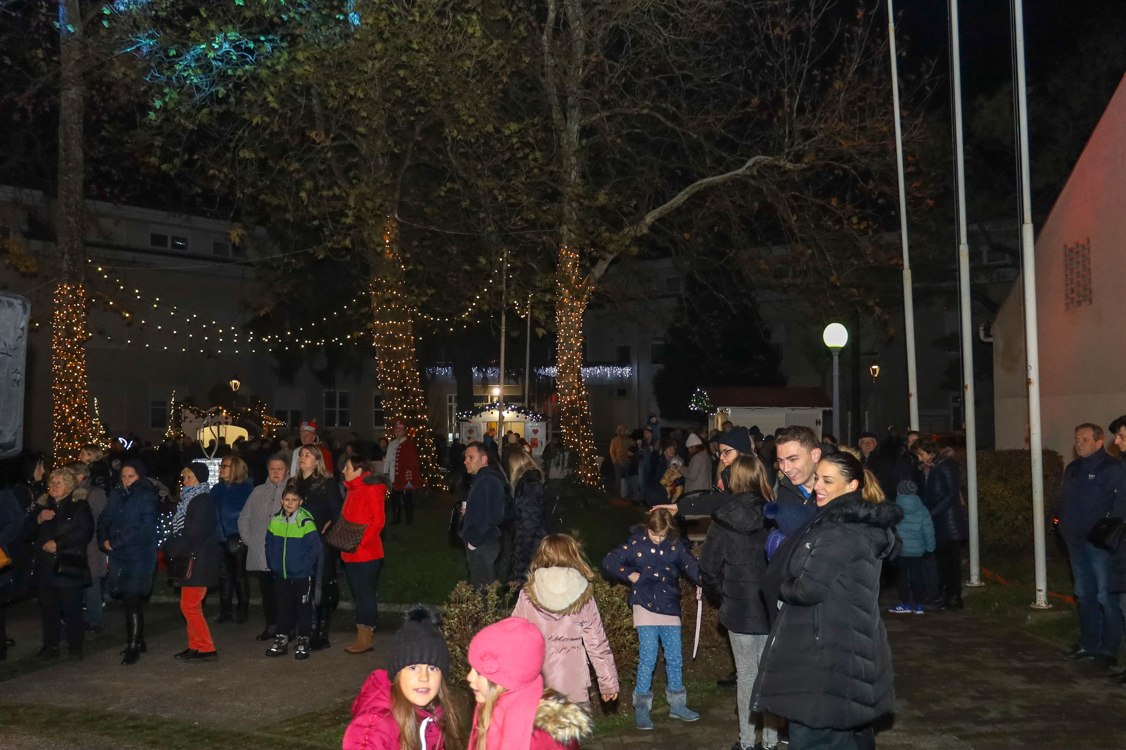 Klikni na fotografiju za uvecanje